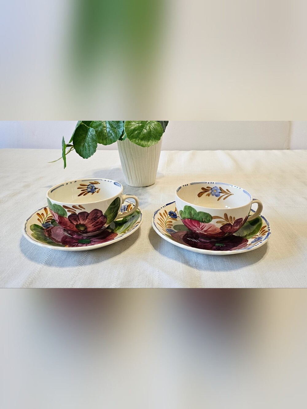 Vintage 1940s Simpson’s Belle Fiore Solian Ware Cup & Saucer Set of 2
